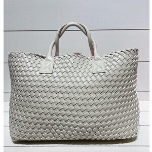 C. ORRICO Market (Medium Tote) Bag in Oyster